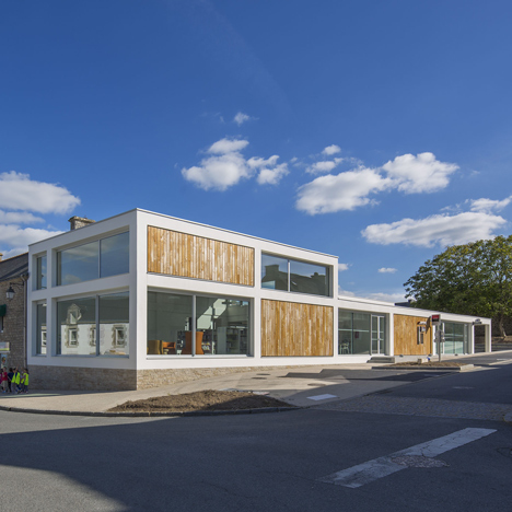 Mediatheque de Monterblanc by Studio 02 Architectes