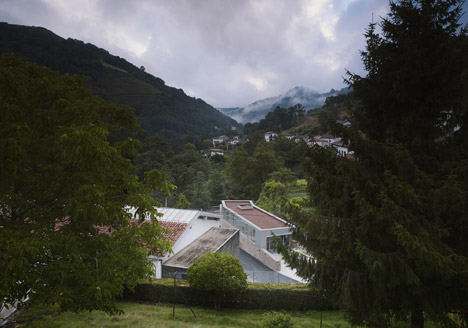 Mining and metallurgy heritage centre and cafe in Banca by V2S architectes