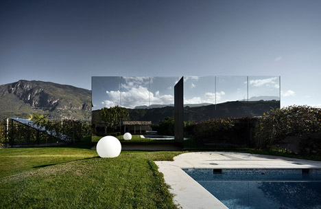 Mirror Houses by Peter Pichler