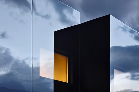 Mirror Houses by Peter Pichler