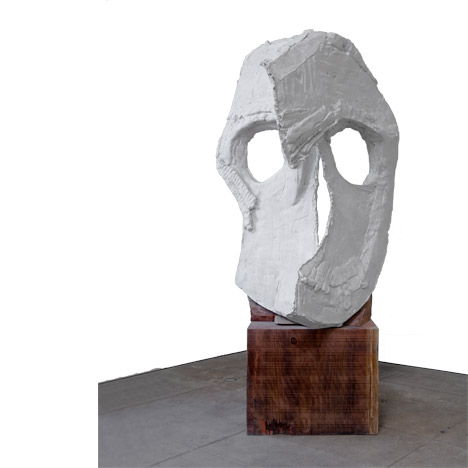 Thomas Houseago, Moon Mask (Two Plane), 2011. © 2014 Thomas Houseago / Artists Rights Society (Ars), New York /Adagp, Paris. Courtesy of Dominique Lévy Gallery