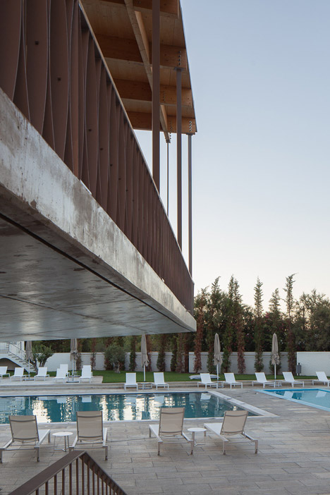 Ozadi Hotel by Campos Costa Arquitectos