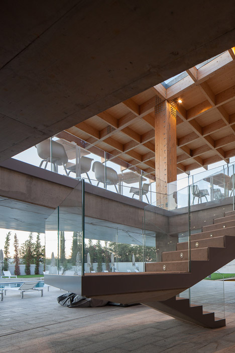 Ozadi Hotel by Campos Costa Arquitectos