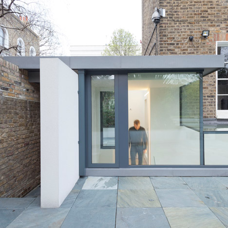 Peakaboo house by Lipton Plant Architects