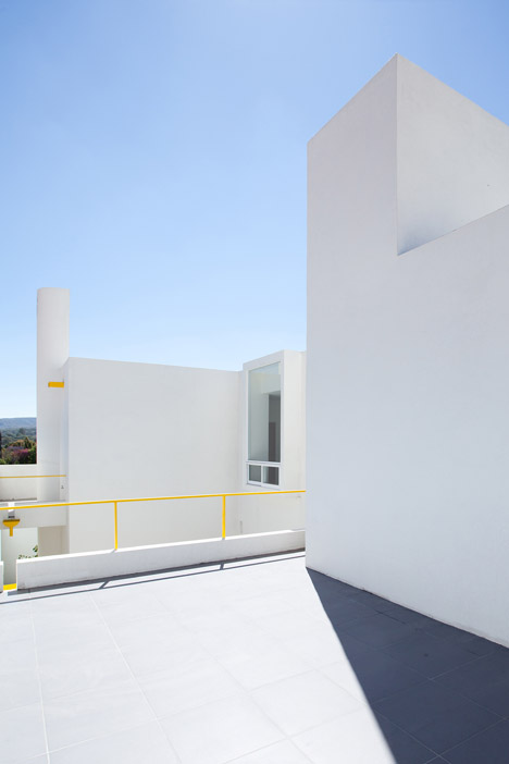 Pino Street House by Oscar Gutierrez