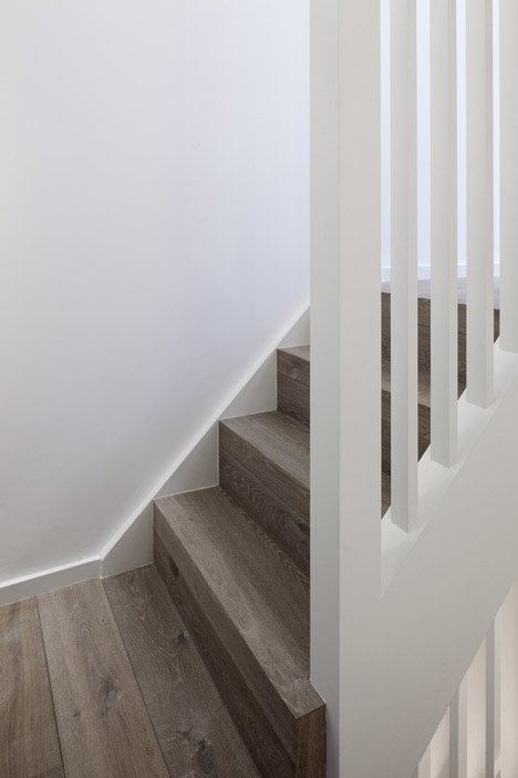 Roof extension to east london flat by Poulsom Middlehurst