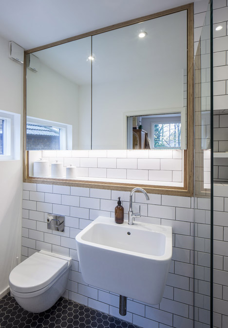Roof extension to east london flat by Poulsom Middlehurst