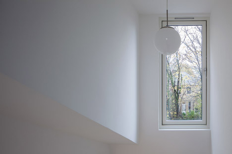 Roof extension to east london flat by Poulsom Middlehurst