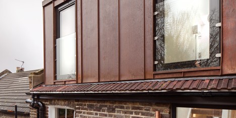 Roof extension to east london flat by Poulsom Middlehurst