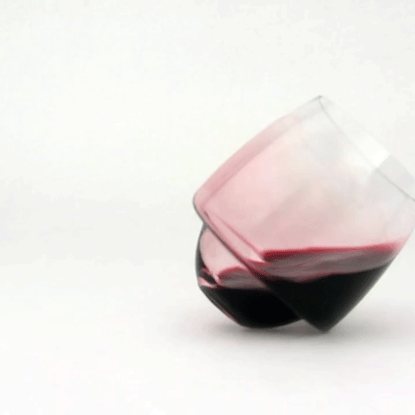 Saturn Wine Glasses by Superduperstudio