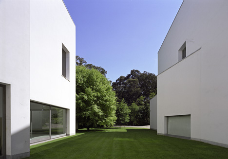 Serralves Museum by Alvaro Siza