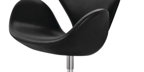 Swan Chair by Arne Jacobsen