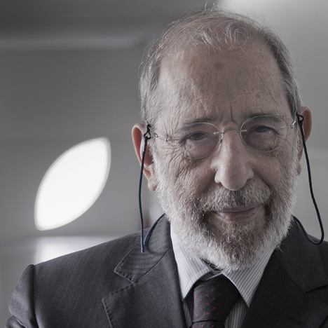 Alvaro Siza portrait by Fernando Guerra