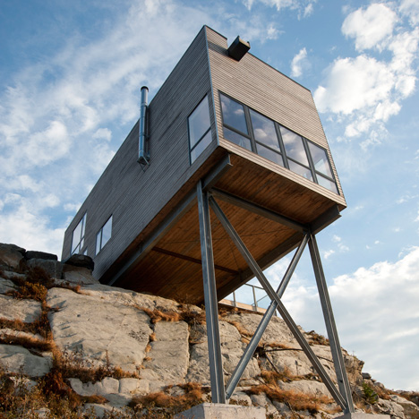 Cliff House by MacKay Lyons Sweetapple Architects