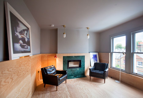 Apartments 008 and 009 by Teatum and Teutum