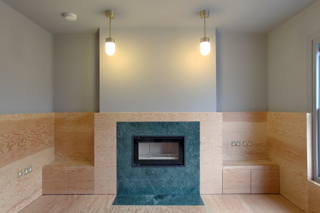 Apartments 008 and 009 by Teatum and Teutum