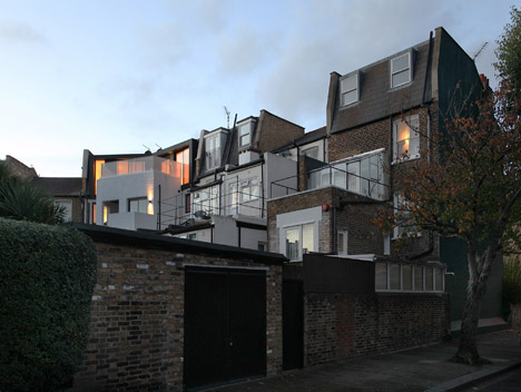 Apartments 008 and 009 by Teatum and Teutum