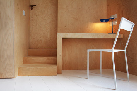 Apartments 008 and 009 by Teatum and Teutum