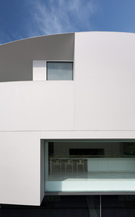 Balint House by Fran Silvestre