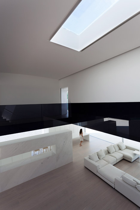 Balint House by Fran Silvestre