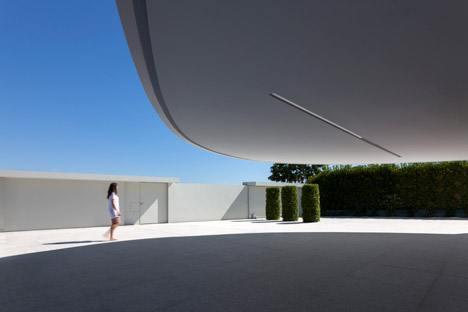 Balint House by Fran Silvestre