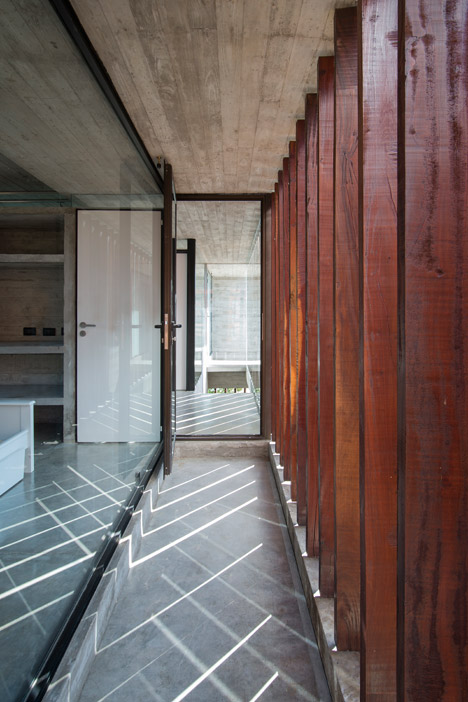 Casa MR by Luciano Kruk