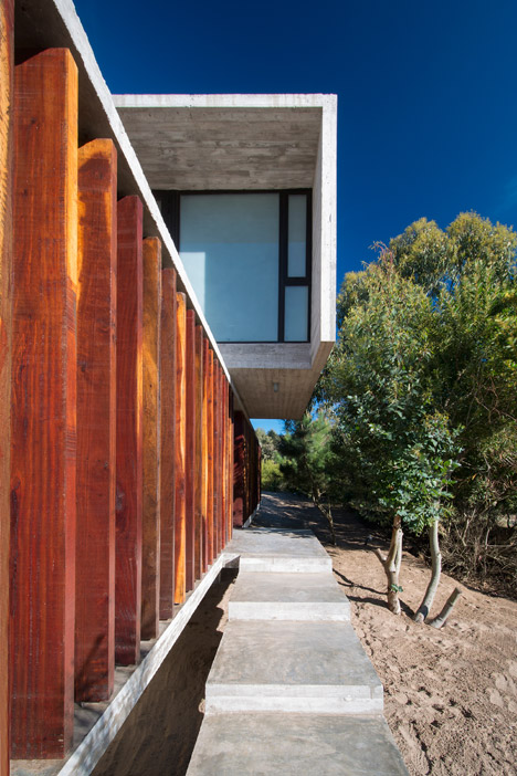 Casa MR by Luciano Kruk