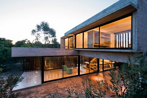 Casa MR by Luciano Kruk