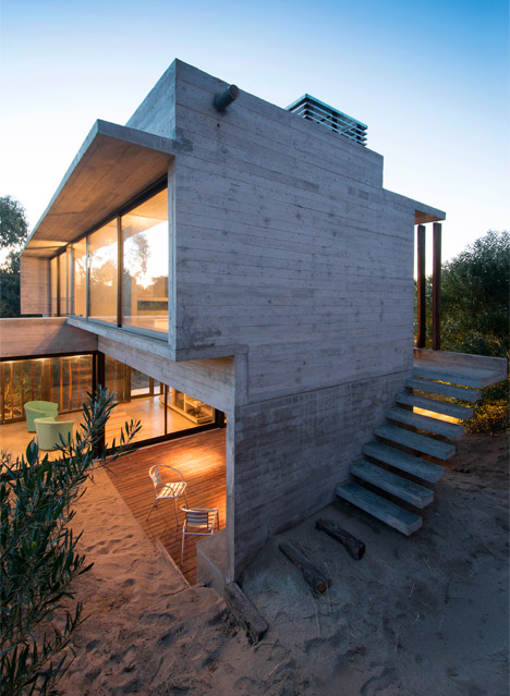 Casa MR by Luciano Kruk