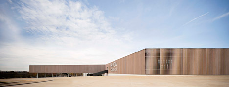 Casino du Lac e Der by Data Architectes