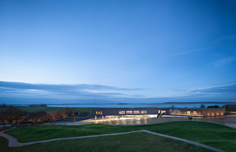 Casino du Lac e Der by Data Architectes