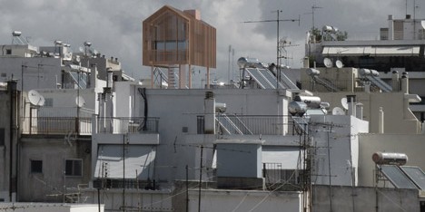Detached Urban Hut in Athens by Dragonas Christopoulou Architects