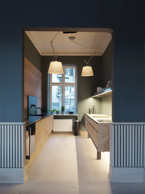 Dinesen showroom by Oeo