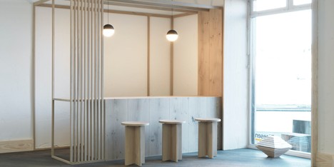Dinesen showroom by Oeo
