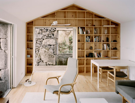 E/C House by Sami