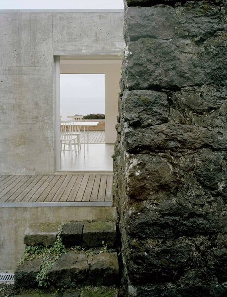 E/C House by Sami