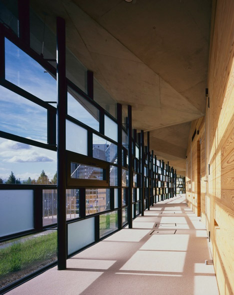 Eco-Thon Hotel in Lake Biwa by Ryuichi Ashizawa Architect & Associates