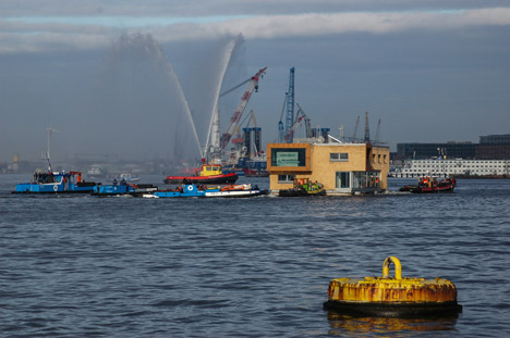 Floating Office for Waternet by Attika Architekten