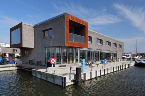 Floating Office for Waternet by Attika Architekten