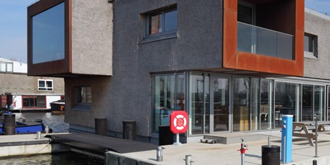 Thatched office for Amsterdam’s canal cleaners is “the biggest ark in the Netherlands”