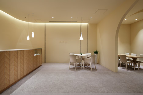 Hotel Nikko Kumamoto Bridal Salon by Ryo Matsui Architects