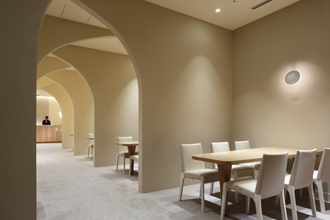 Hotel Nikko Kumamoto Bridal Salon by Ryo Matsui Architects