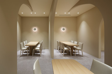 Hotel Nikko Kumamoto Bridal Salon by Ryo Matsui Architects