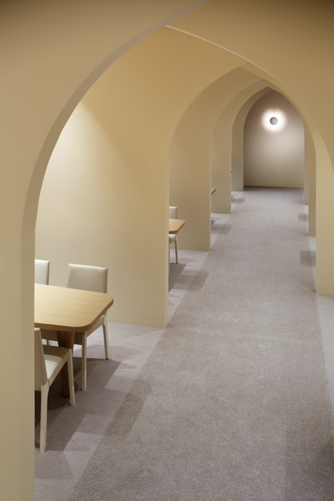Hotel Nikko Kumamoto Bridal Salon by Ryo Matsui Architects
