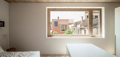 House 1014 in Barcelona by H Arquitectes