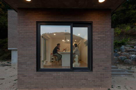 House in Sang-an by Studio GAON