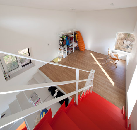 House in Sang-an by Studio GAON