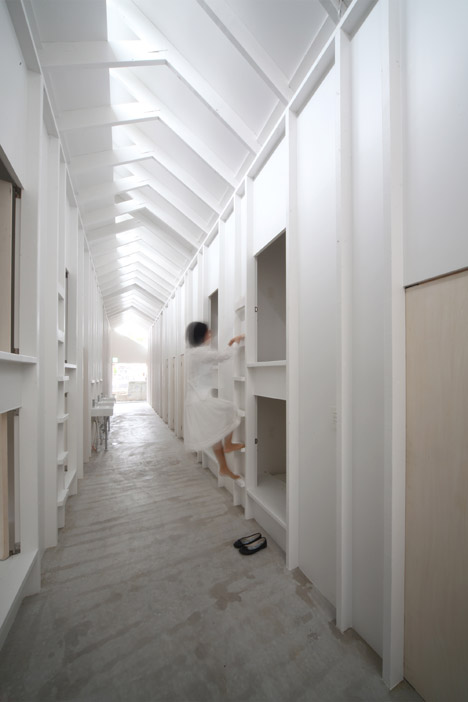 Koyasan Guest House by Alphaville Architects