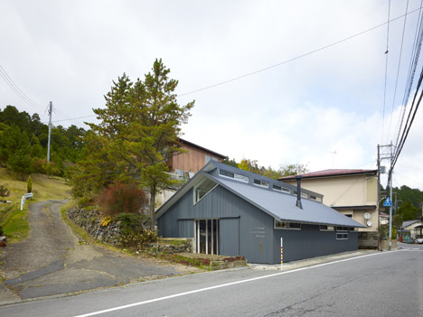 Koyasan Guest House by Alphaville Architects