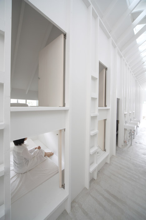 Koyasan Guest House by Alphaville Architects